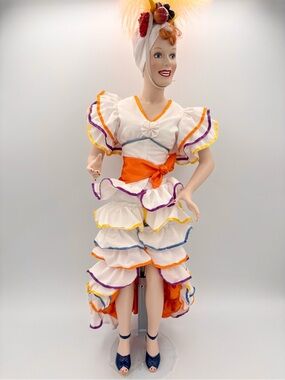 I Love Lucy The Hamilton Collection Porcelain Lucy Doll "Carmen Miranda"  1996